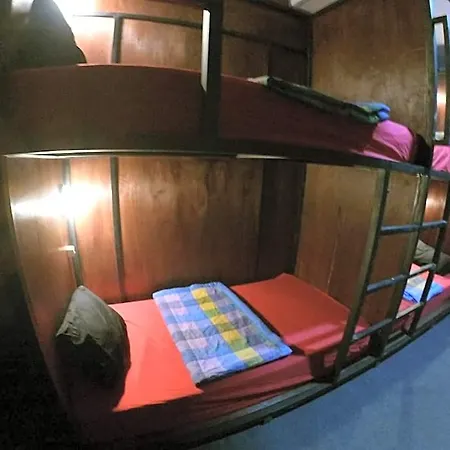 Local Hostel Amed