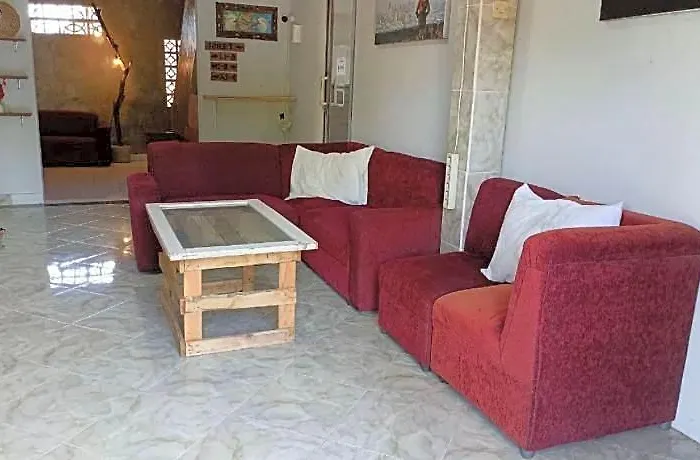 Local Amed Purwakerti